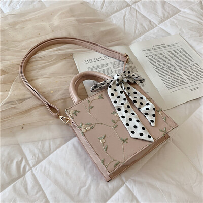 

Advanced sense bag foreign air bag 2019 new wave Korean version of the wild Messenger bag lace scarf fashion handbag