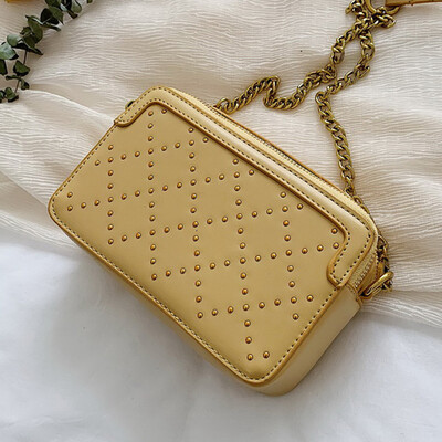 

New small bag women2019 new one-to-one rivet messenger bag chain bag simple&fashionable small square bag