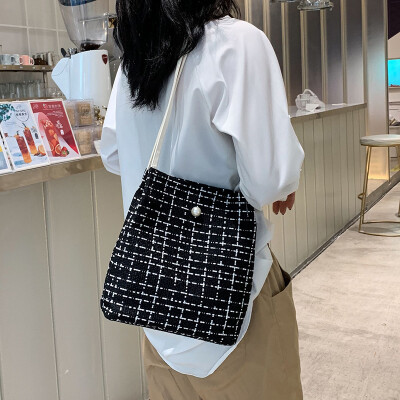 

Net red mini bag popular female bag 2019 new wave fashion canvas bag wild insyang air Messenger bag