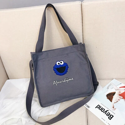 

Canvas bag lady with one shoulder slanting bag