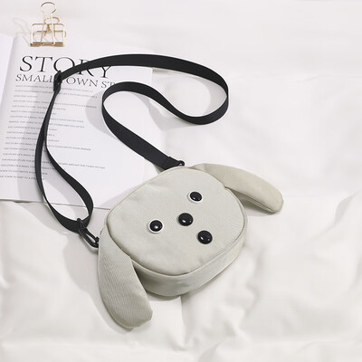 

Funny small bag female 2019 new personality cartoon cute girl bag tide Korean version of the wild shoulder Messenger bag