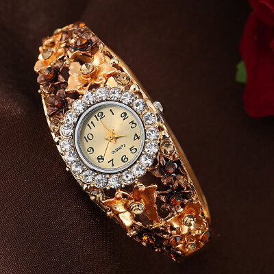 

Ladies flower bracelet watch foreign trade explosion models bracelet watch