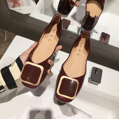 

Flat-bottomed shoes womens summer Korean students metal buckle shallow womens shoes square headgear feet soft bottom pouring sho