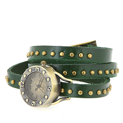 

Womens Vintage Rivets Bracelet Wrist Watch