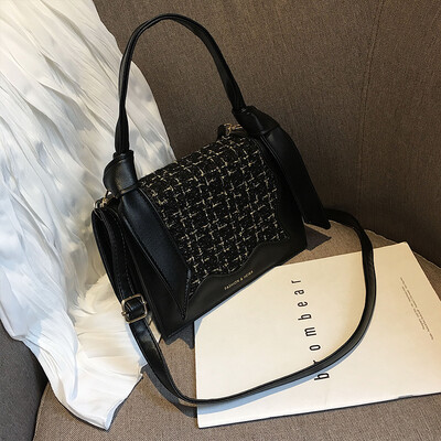 

Bag female 2019 new ins super fire Korean fashion wool casual mobile wild single shoulder slung small square bag