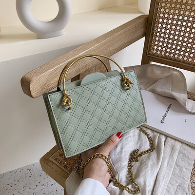 

Qiao Bani 2019 new Korean fashion Dongdaemun simple hard chain bag hand shoulder diagonal cross tide handbag