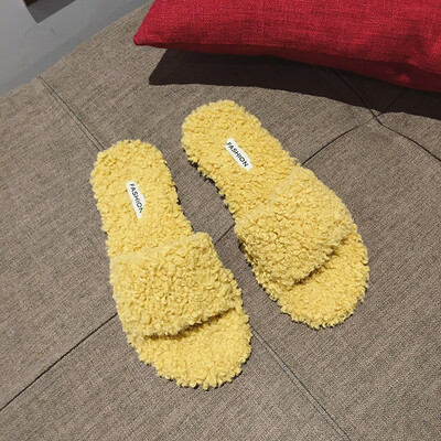 

One-word slippers for girls wearing Korean version of open-toed hair slippers for students in summer