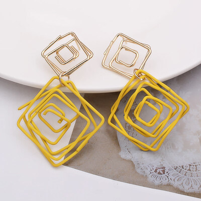

European Jewelry Round Triangle Heart Drop Earrings Red Wire Spiral Earrings Metal Maze Exaggerated Party Jewelry Pendientes