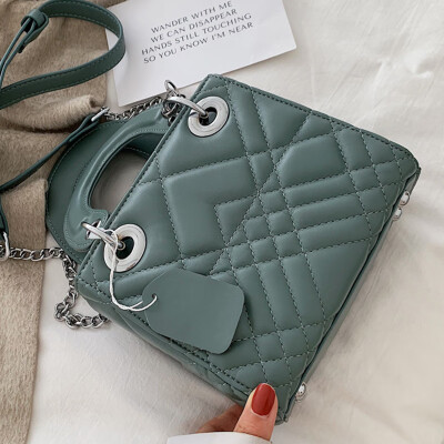 

French minority bag girl 2019 summer new handheld summer fashion popular Korean version oblique satchel