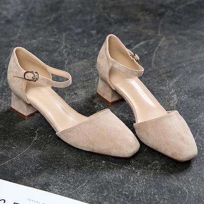 

2019 New Korean ins with wild square head buckle womens shoes Baotou sandals women summer thick heels
