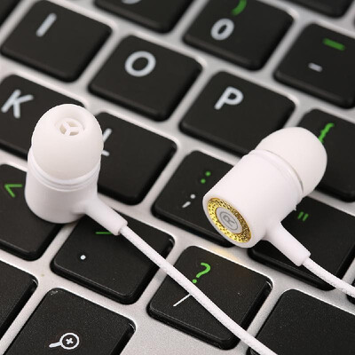 

In-ear Headphones Wired Headset 35mm Jack Stereo Earphones for Iphone Smartphone MP3&Multi-color Optional
