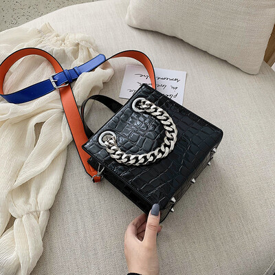 

Summer new crocodile pattern bag female 2019 new wave Korean version of the wild single shoulder slung fashion portable small square bag