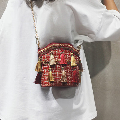 

Advanced sense bag foreign air bag 2019 new wave Korean version of the wild Messenger bag fashion hit color chain bucket bag