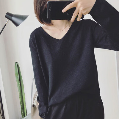 

Womens solid color sweater deep V-neck top stretch cotton tight bottoming long-sleeved knitwear code