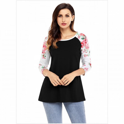 

Round neck horns seven-point sleeves retro printed casual straight top