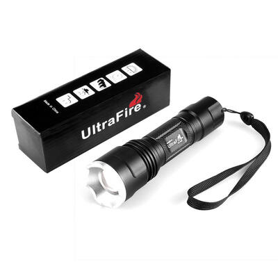 

UF-1507 1000LM XM-L2 5-speed rotating focus light flashlight