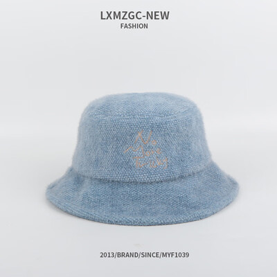 

Japanese sweet womens letter embroidery flat top basin hat new thickened Plush warm fisherman hat in autumn&winter
