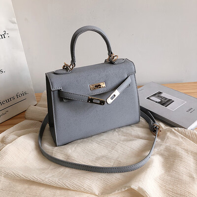 

New texture small bag female 2019 new wave Korean version of the wild single shoulder slung fashion portable simple Kelly bag