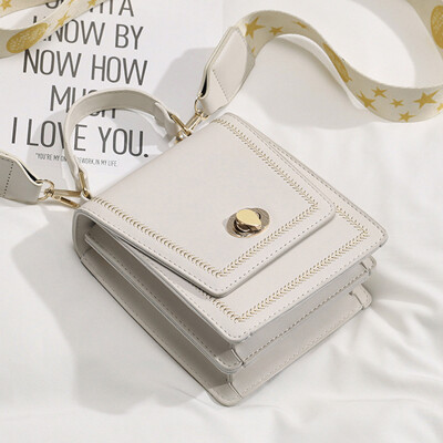 

French small bag new female bag fashion single shoulder bag lock buckle embroidered thread chain slanted handheld small square bag