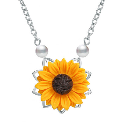 

Sunflower Pendant Imitation Pearl Necklace Chain