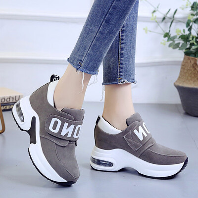 

Magic stickers low girls shoes Qiu Han version of thick-soled muffin students shoes to increase leisure sports shoes