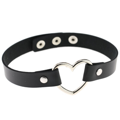 

Hot Sale Fashion Sexy Punk Gothic Leather Choker necklace Heart Studded Spike Rivet Buckle Collar Funky Torques Necklace Jewelry