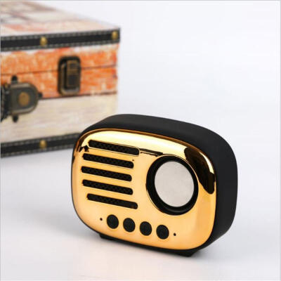 

A4 Retro Style Mini Wireless Bluetooth Speaker FM Radio Audio Portable Outdoor Speaker