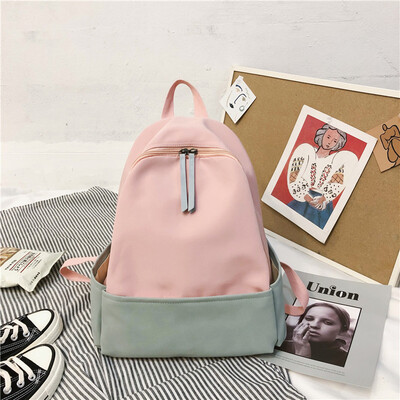 

Girlsschoolbags in junior high school