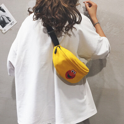 

Ins super fire chest bag female 2019 new wave Korean version of the wild sports pockets cartoon sesame street canvas small bag