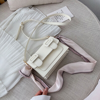 

High-grade womens bag with foreign gas in summer retro-color small square bag the new 2019 hundred silk towel slanted the bag on