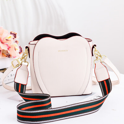 

New fashionable one-shoulder diagonal bag for ladies with bags in summer small fresh&wide shoulder straps ladieslove bucket