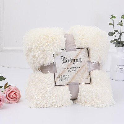 

Large And Small Soft Autumn Winter Warm Shaggy Faux Fur Gift Double Bed Sofa Blanket