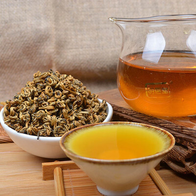 

2019 New Tea Ancient Tree Blush Yunnan Fengqing One Bud One Leaf Black Tea Tea Golden Snail Black Tea 500g Bulk