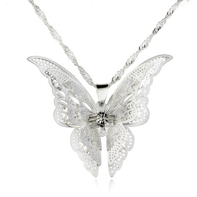

Fashion Lovely Butterfly Pendant Necklace Wing