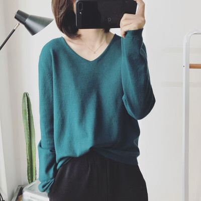 

Womens solid color sweater deep V-neck top stretch cotton tight bottoming long-sleeved knitwear code