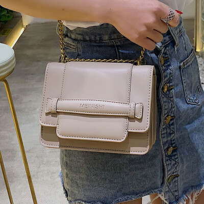 

Hong Kong style messenger bag women 2019 spring fashion foreign style shoulder bag Korean version of slung small square bag ins