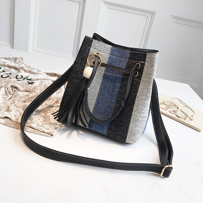 

Ins Super Fire Bag Women 2019 New Tide Velvet Bag Summer Contrast Single Shoulder Bucket Bag Handheld Womens Bag