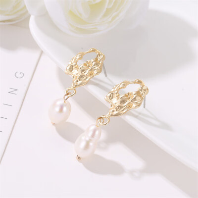 

Women Alloy Fashion Simple Ethnic Style Retro Hollow Pearl Stud Not Inlaid Jewelry Irregular Drop Stud Earrings