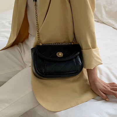 

Small bag female 2019 autumn new Korean version of the tide small fresh wild shoulder slung fashion rhombic chain bag