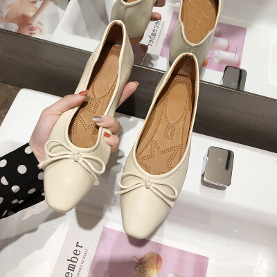 

Flat sole female shallow bow bean shoes autumn Joker retro ballet shoes