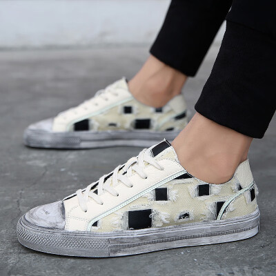 

2019 autumn new crepe old shoes Korean version of the trend of luminous shoes canvas shoes fashion casual white shoes