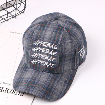 

Fashion personality spring summer plaid baseball cap retro Korean version casual men&women couples hat sun hat wholesale