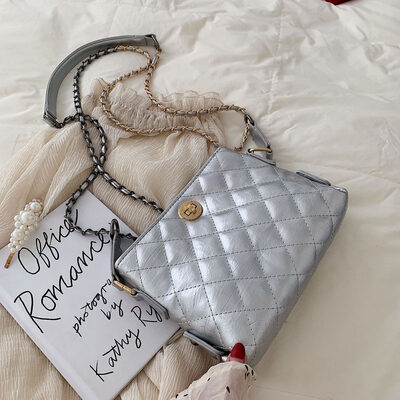 

Ins summer fashion high-grade foreign-style Lingge chain bag womens new 2019 Korean Joker slung bag