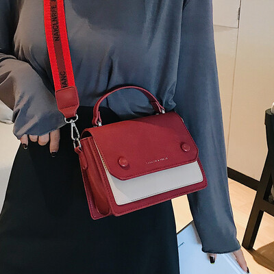 

Ins super fire fashion one shoulder small bag female 2019 wild Korean version of the ocean simple broadband scrub portable Messenger