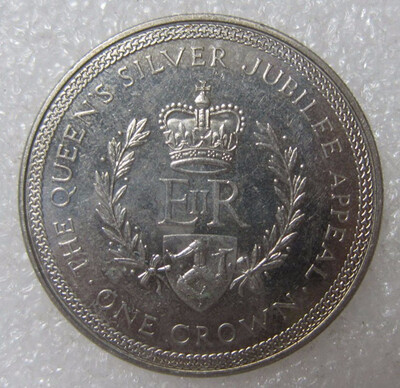 

38mm 25 Years Of Coronation Isle Of Man Commemorative Jubilee Coin