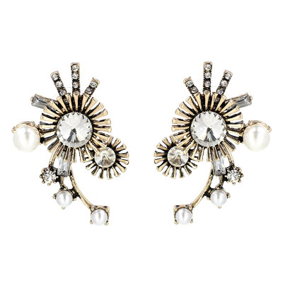

3 Colors NEW Women Fashion Jewelry Style Lovely Earrings Handmade Pearl Sweet Stud Crystal Earrings For Women W2403