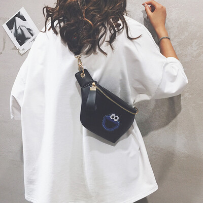 

Waist bag female tide ins2019 new Korean version of the wild broadband shoulder Messenger bag net red texture foreign small chest bag