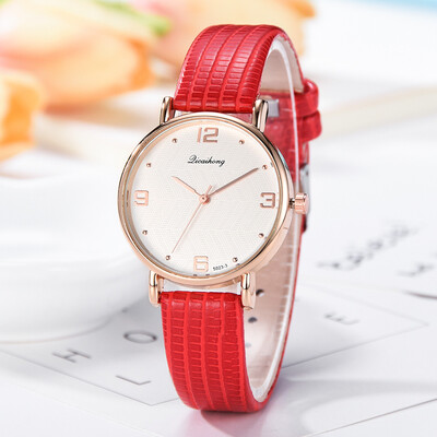 

Hot Sale Women Watches Roman Numerals Dial Ladies Quartz Wristwatch Casual Design Leather Strap Casual Clock Montre Femme