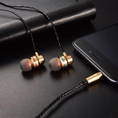 

Metal In-ear Headset Good Sound Quality Waterproof Mobile Phone For Mobile Phone Computer MP3