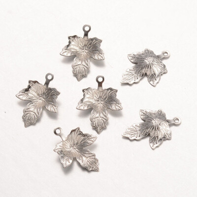 

316 Stainless Steel Pendants Maple Leaf Stainless Steel Color 155x11x2mm Hole 2mm